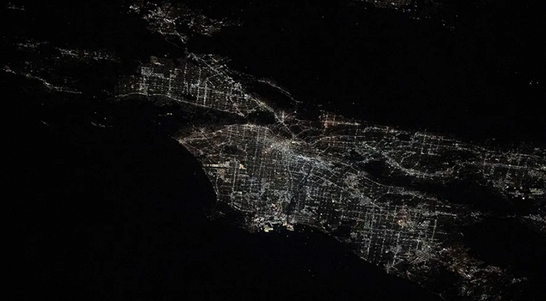 Первый выход в открытый космос 2025&nbsp;года: 16 января астронавты NASA обслужат научное оборудование МКС